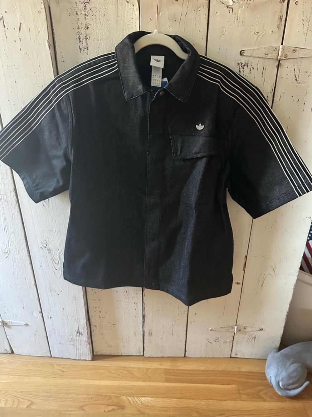 Adidas originals men’s Black Short-Sleeve Denim Jacket. BNWT. size S.